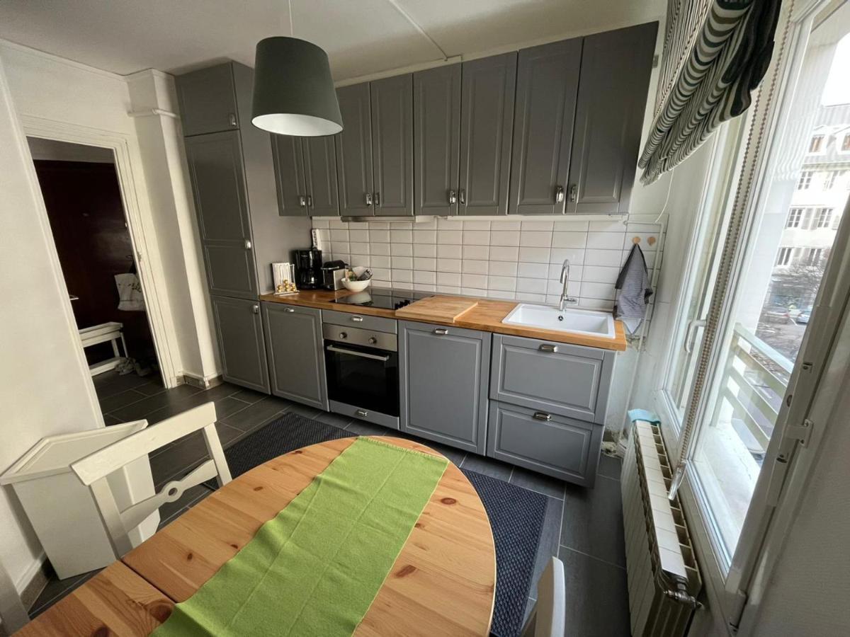 Superbe appartement au hypercentre de Chambéry Exterior foto